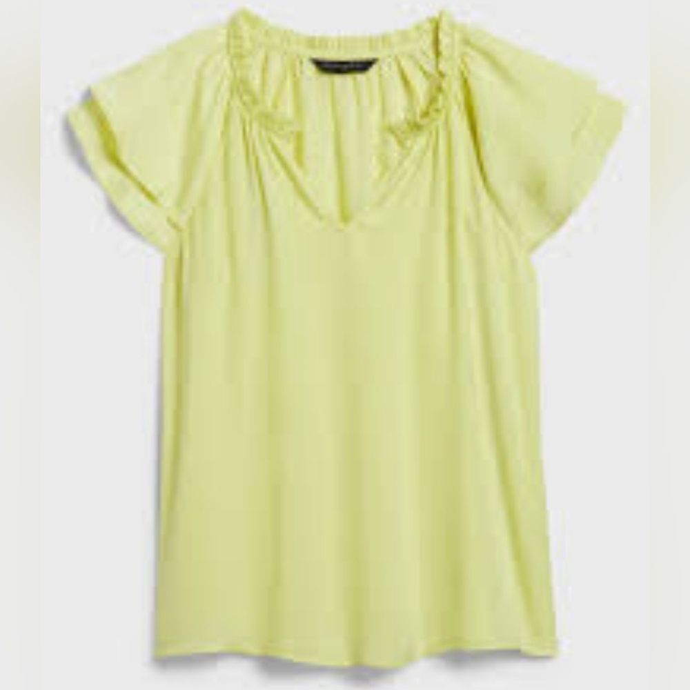 🍑Banana Republic Yellow Flutter Cap Sleeve Top Large